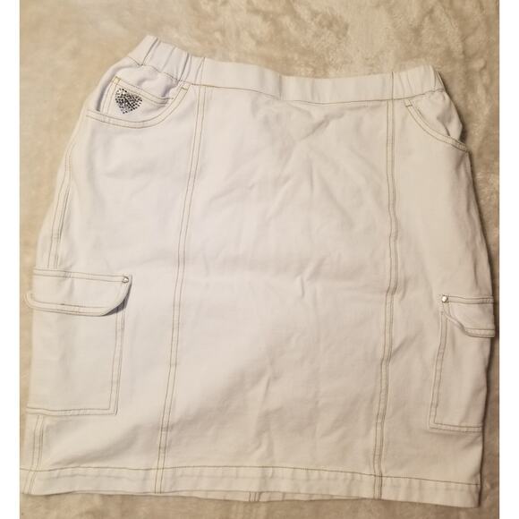 Dream Jeannes by Quacker Factory Skort White Size M Bling - Picture 1 of 9